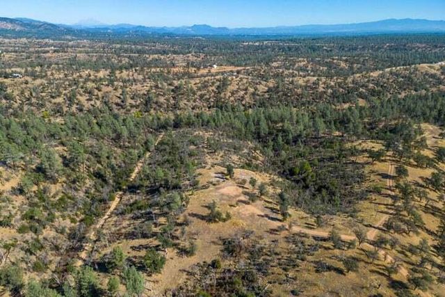 Lower Coal Pit Drive, Igo, CA 96047