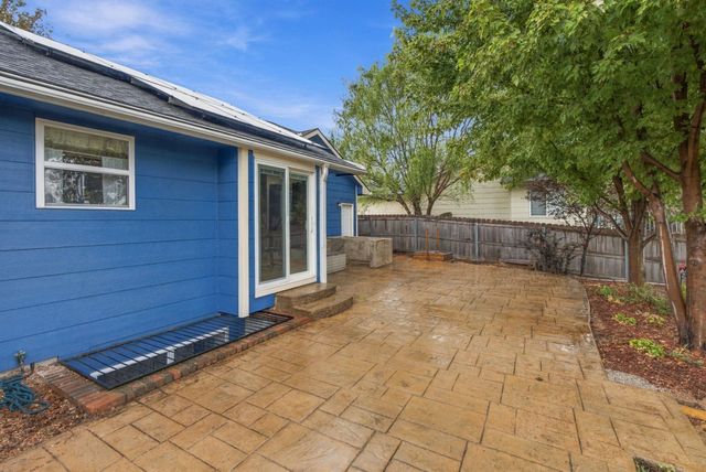 1514 E Mona St, Wichita, KS 67216