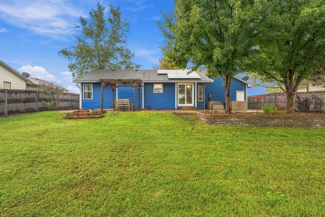 1514 E Mona St, Wichita, KS 67216