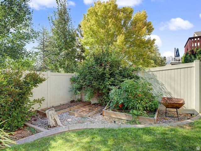 10503 N DORAL DR, Cedar Hills, UT 84062