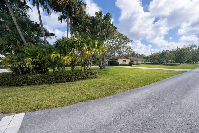 16981 SW 276th St, Homestead, FL 33031