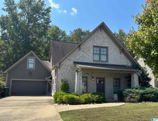 900 VALLEY CIRCLE, Leeds, AL 35094