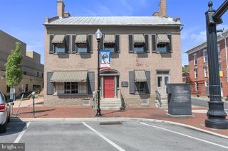 1 W MAIN STREET, Waynesboro, PA 17268