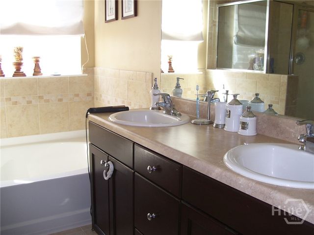 35 Chapel Lake N, Savannah, GA 31419