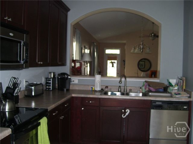 35 Chapel Lake N, Savannah, GA 31419