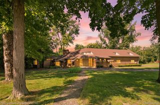 25310 Canterbury Road, Franklin Village, MI 48025