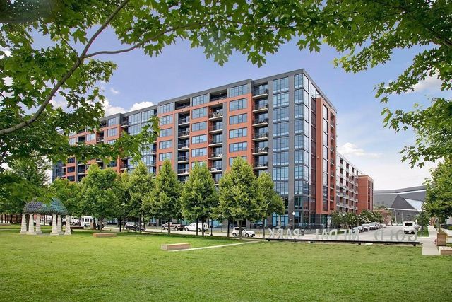 215 10th Avenue S 534, Minneapolis, MN 55415