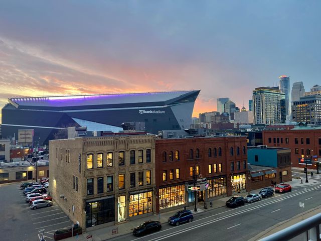 215 10th Avenue S 534, Minneapolis, MN 55415