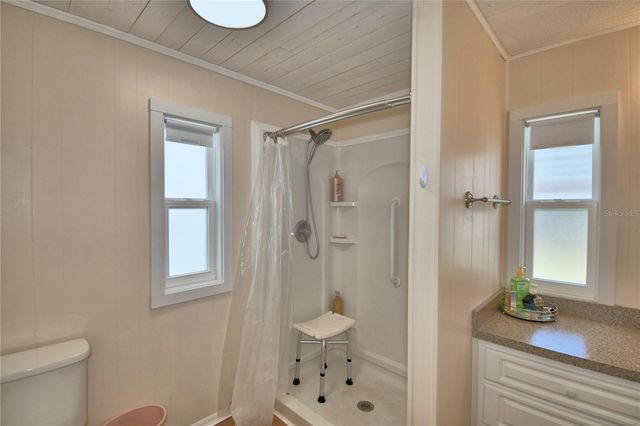 145 HOLIDAY LANE, Auburndale, FL 33823