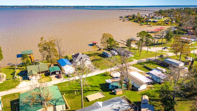 240 Key Largo Loop, Point Blank, TX 77364