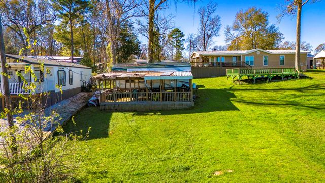 240 Key Largo Loop, Point Blank, TX 77364