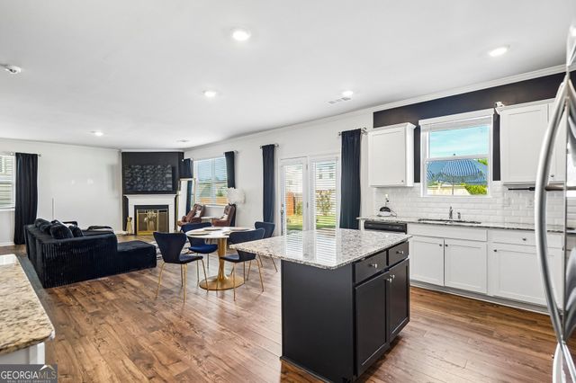 4240 Oakhurst Drive, Fairburn, GA 30213