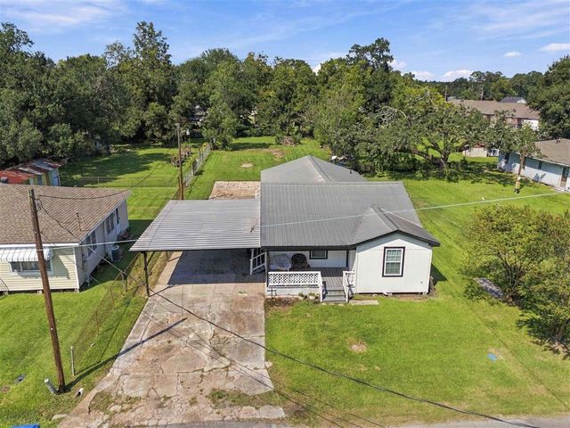 106 W Carlton Street, Sulphur, LA 70663