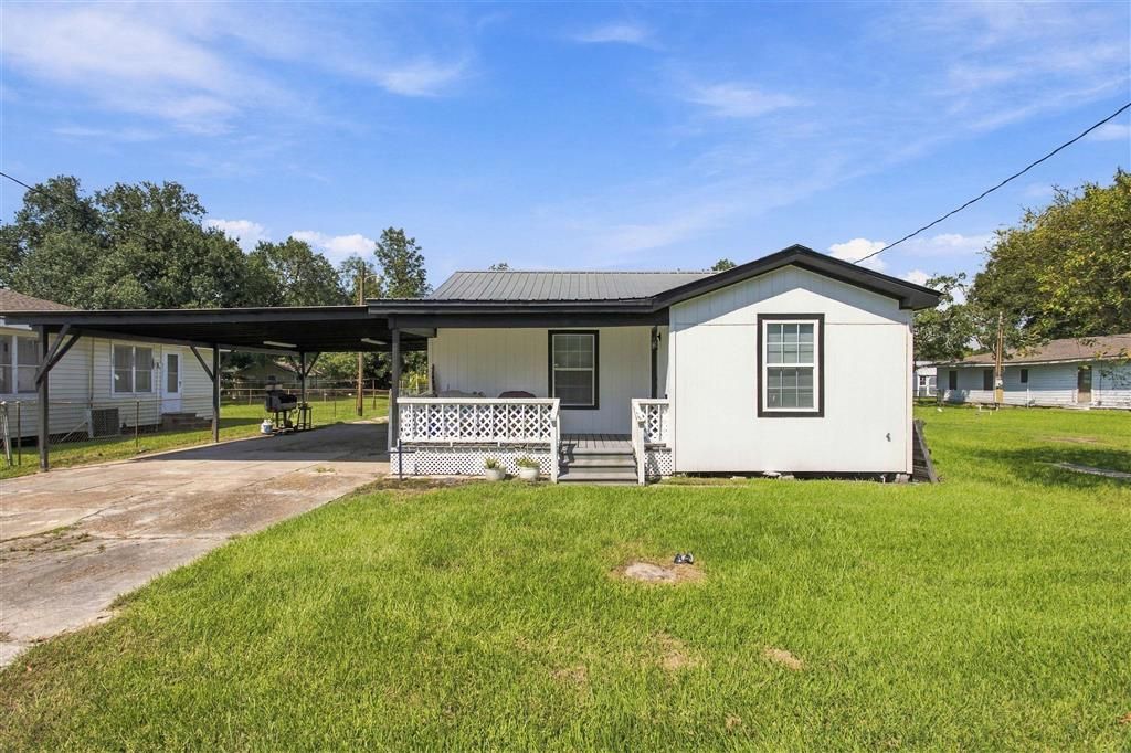 106 W Carlton Street, Sulphur, LA 70663