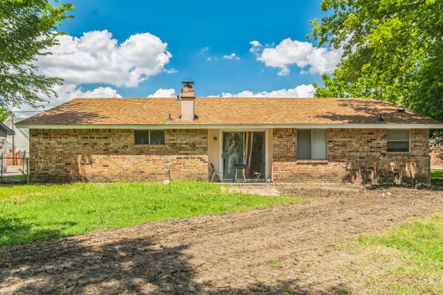 6052 Holiday Lane, North Richland Hills, TX 76180