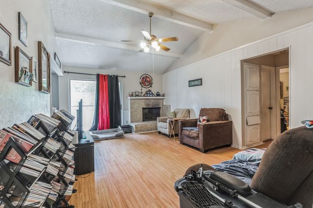 6052 Holiday Lane, North Richland Hills, TX 76180