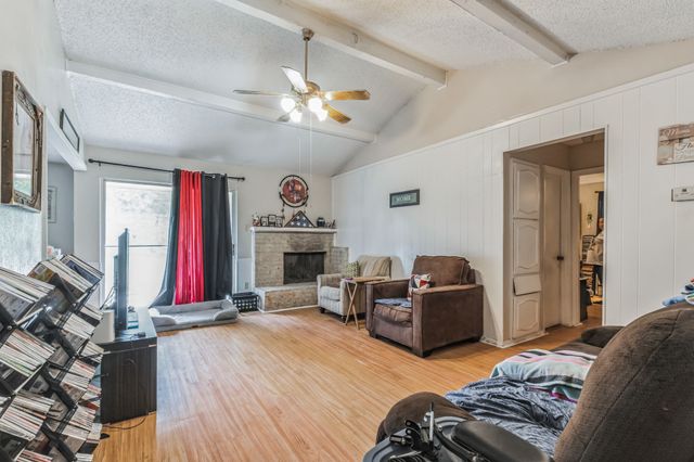 6052 Holiday Lane, North Richland Hills, TX 76180