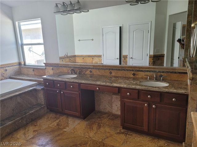 7020 Manzanares Drive, North Las Vegas, NV 89084