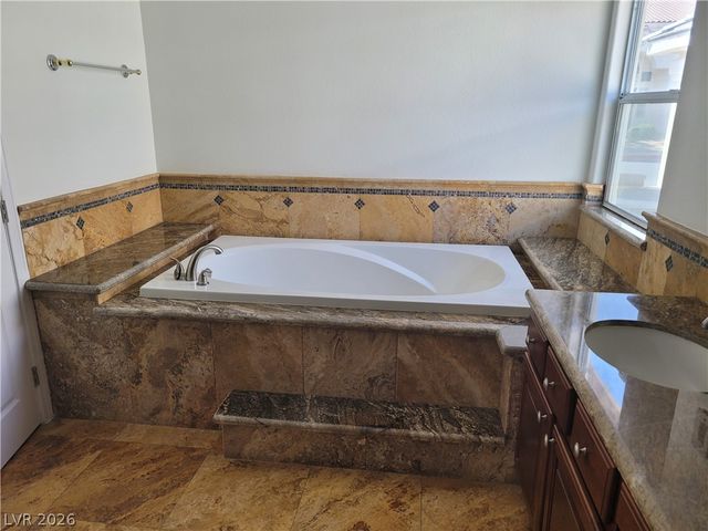 7020 Manzanares Drive, North Las Vegas, NV 89084