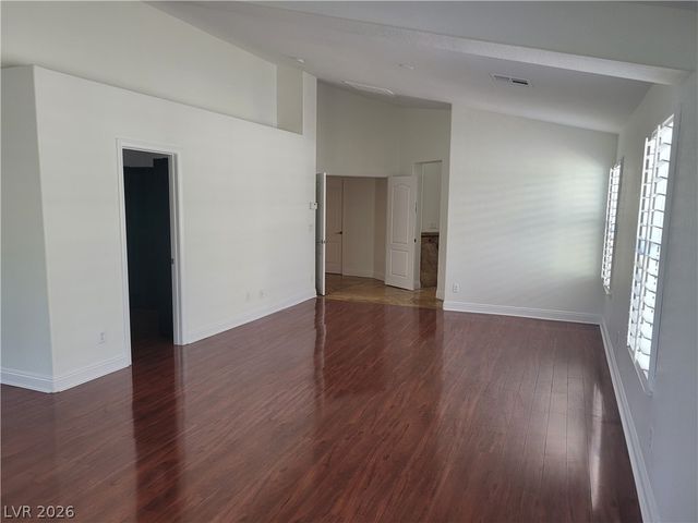 7020 Manzanares Drive, North Las Vegas, NV 89084