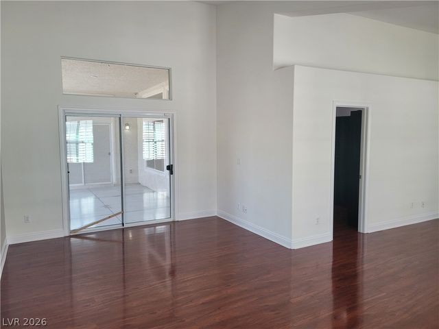 7020 Manzanares Drive, North Las Vegas, NV 89084