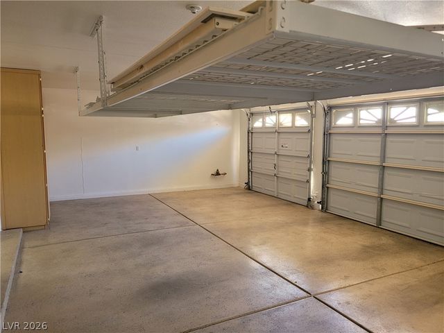7020 Manzanares Drive, North Las Vegas, NV 89084