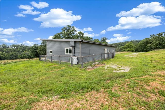 125 River Run Road, Eureka Springs, AR 72632