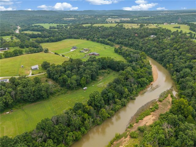 125 River Run Road, Eureka Springs, AR 72632