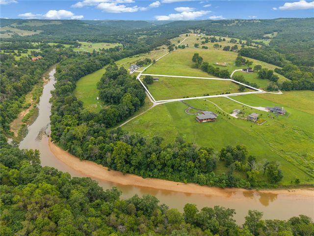 125 River Run Road, Eureka Springs, AR 72632
