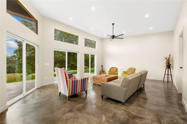 125 River Run Road, Eureka Springs, AR 72632