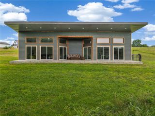 125 River Run Road, Eureka Springs, AR 72632