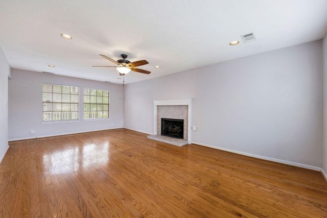 5118 Burt Street, Houston, TX 77018