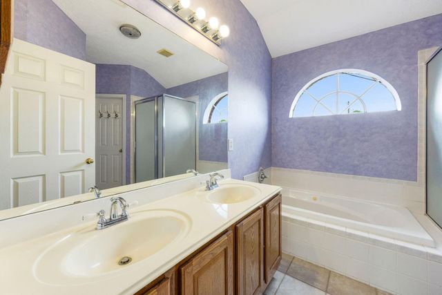 5118 Burt Street, Houston, TX 77018