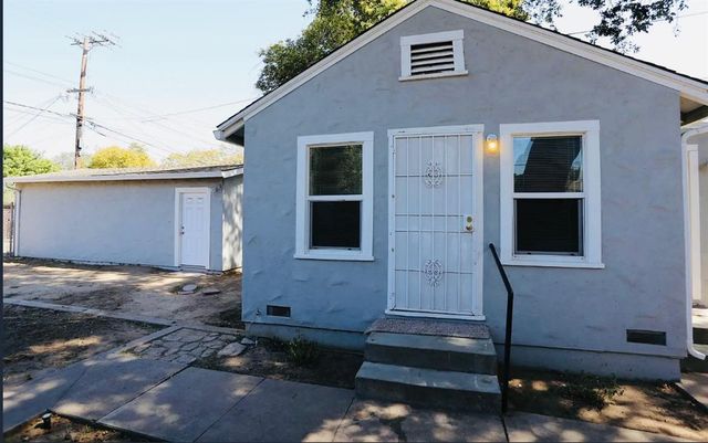 612 16th St, Modesto, CA 95354