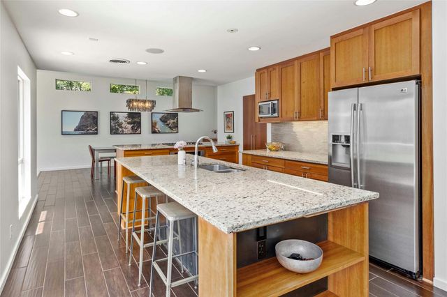 202 Laurelwood TRL, Austin, TX 78746