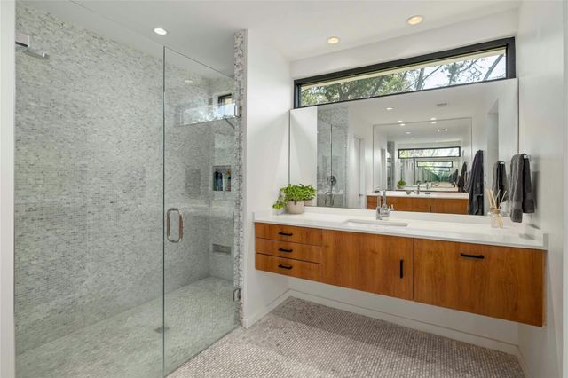 202 Laurelwood TRL, Austin, TX 78746