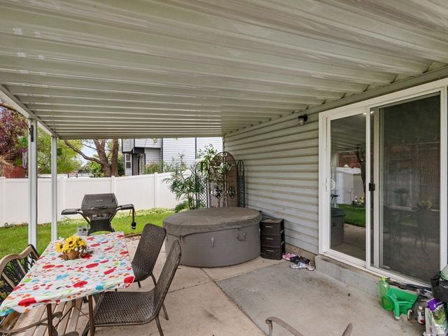 5831 S FAR VISTA DR, Salt Lake City, UT 84118