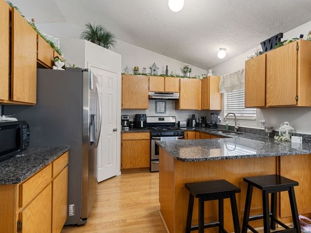 5831 S FAR VISTA DR, Salt Lake City, UT 84118