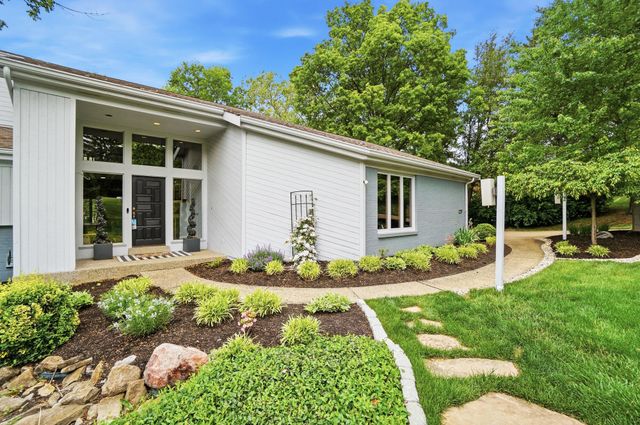 878 Squire Oaks Drive, Villa Hills, KY 41017