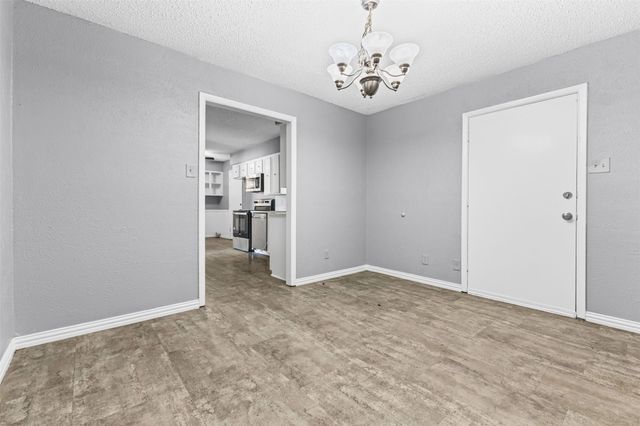 116 Highland Drive, Ennis, TX 75119