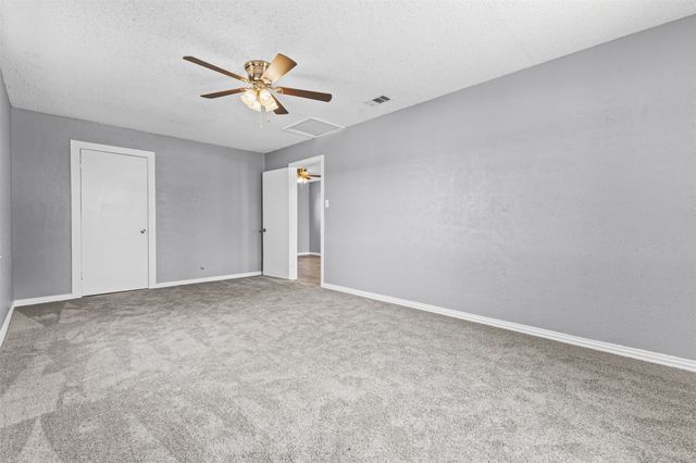 116 Highland Drive, Ennis, TX 75119