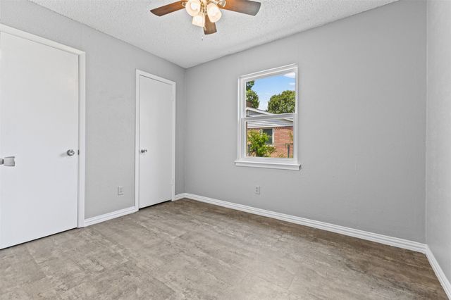 116 Highland Drive, Ennis, TX 75119