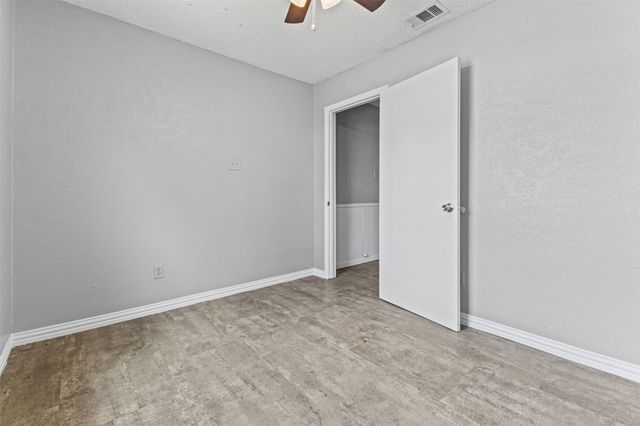 116 Highland Drive, Ennis, TX 75119
