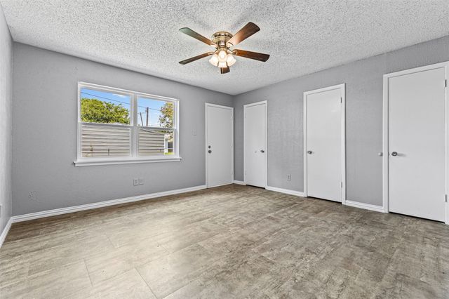 116 Highland Drive, Ennis, TX 75119