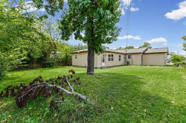 116 Highland Drive, Ennis, TX 75119