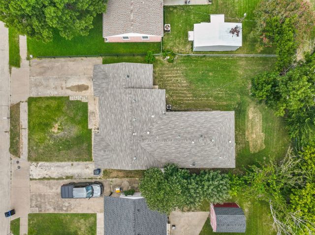 116 Highland Drive, Ennis, TX 75119