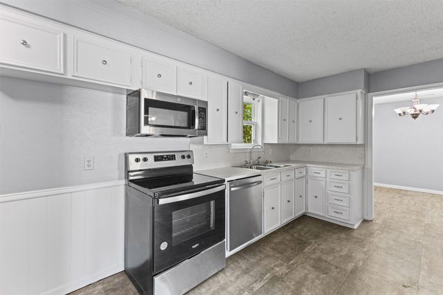 116 Highland Drive, Ennis, TX 75119