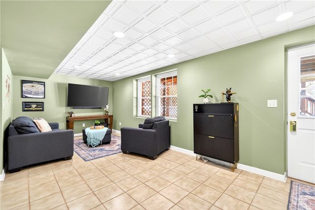 2014 Piper Ct., Mccandless, PA 15101