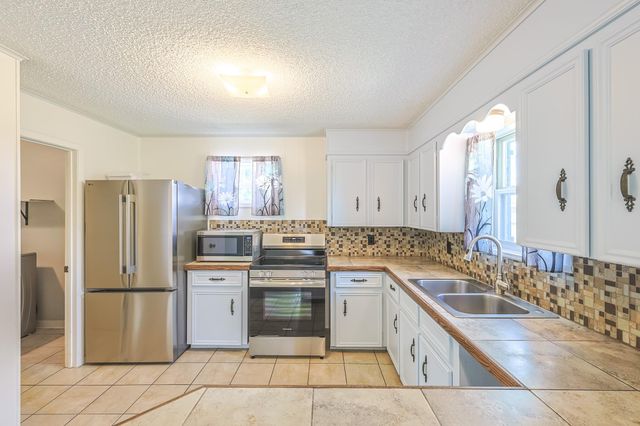 2934 Goodson Loop, Pinehurst, TX 77362