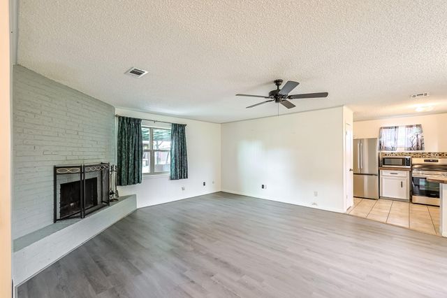 2934 Goodson Loop, Pinehurst, TX 77362